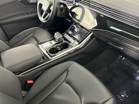 Used 2023 Audi Q7 3.0T Prestige w/ Prestige Package image 16