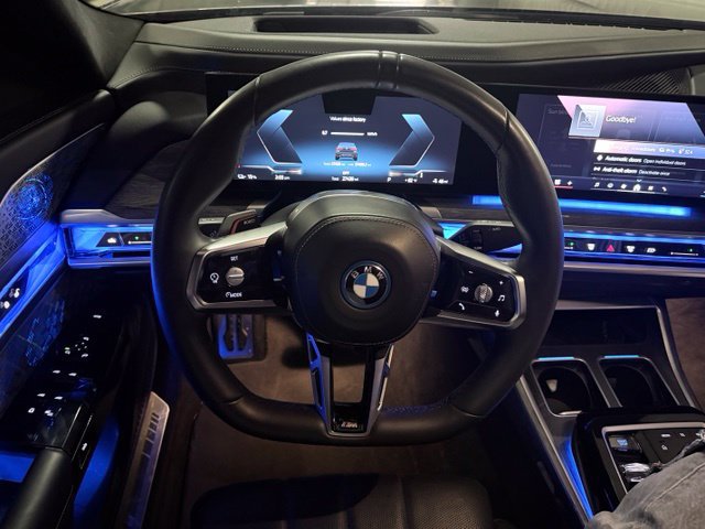 Used 2024 BMW i7 eDrive50 w/ M Sport Package RWD image 47