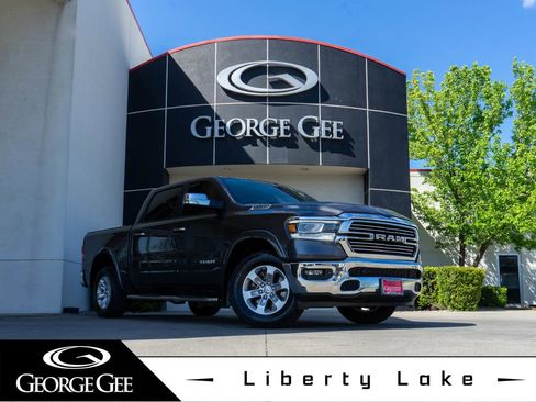 Used 2019 RAM 1500 Laramie AWD/4WD image 1