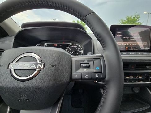 New 2026 Nissan Rogue SV FWD image 12