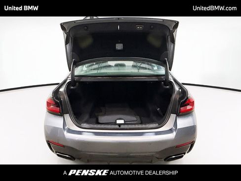 Used 2021 BMW M550i xDrive image 14