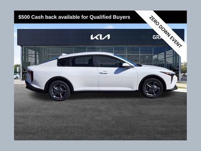 New 2026 Kia K4 LXS