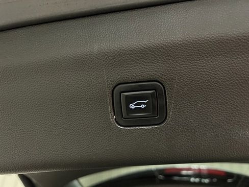 Used 2023 Buick Enclave Essence w/ Experience Buick Package image 24