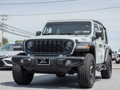 Used 2024 Jeep Wrangler Unlimited AWD/4WD image 7