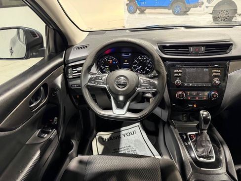 Used 2017 Nissan Rogue Sport S w/ S Appearance Package FWD image 30