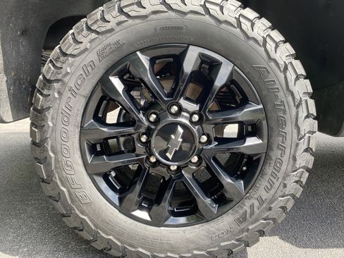Used 2025 Chevrolet Silverado 2500 LTZ w/ Trail Boss Package AWD/4WD image 50