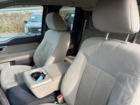 Used 2010 Ford F150 XLT image 12
