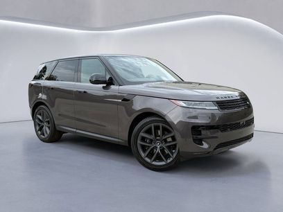 New 2025 Land Rover Range Rover Sport SE