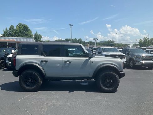 New 2026 Ford Bronco Big Bend w/ Black Diamond Package AWD/4WD image 4