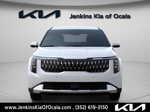 New 2026 Kia Carnival LX image 8