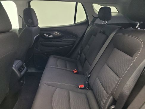Used 2024 GMC Terrain SLE image 18