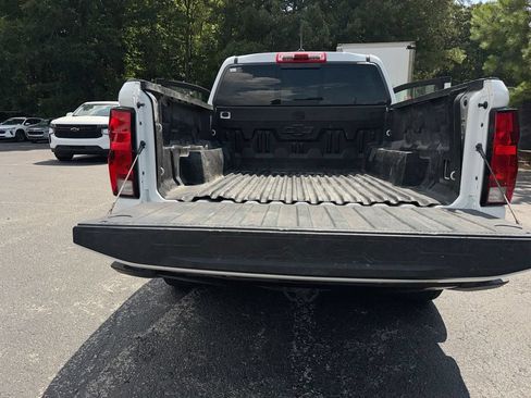 Used 2025 Chevrolet Colorado W/T RWD image 35