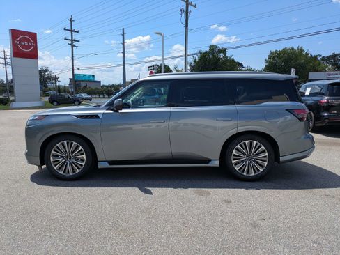 Used 2027 INFINITI QX80 Luxe w/ Cargo Package AWD/4WD image 7