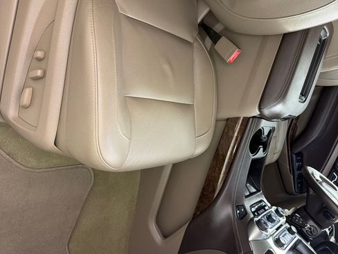 Used 2017 Chevrolet Tahoe LT AWD/4WD image 25