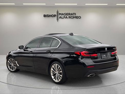Used 2023 BMW 530i w/ Convenience Package RWD image 3