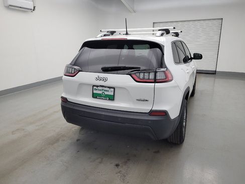 Used 2019 Jeep Cherokee Latitude Plus w/ Comfort/Convenience Group FWD image 7