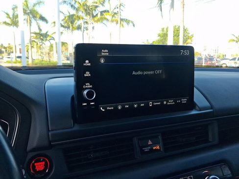 Used 2024 Honda Pilot TrailSport image 24