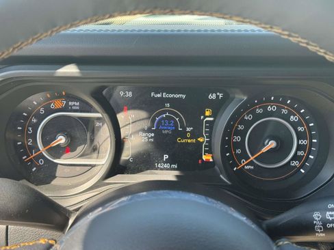 Certified 2024 Jeep Wrangler Unlimited Sahara AWD/4WD image 22