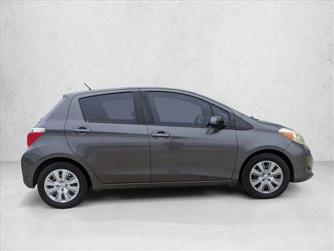 Used 2014 Toyota Yaris LE image 4