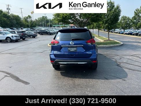 Used 2020 Nissan Rogue SV AWD/4WD image 6