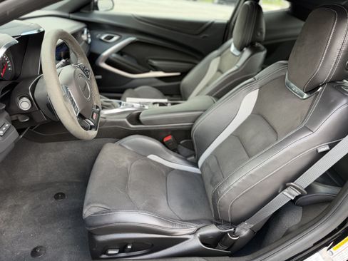 Used 2023 Chevrolet Camaro SS RWD image 34