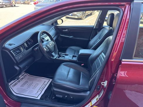 Used 2017 Toyota Camry XLE FWD image 16