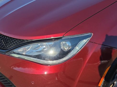 Used 2019 Chrysler Pacifica Limited w/ Advanced Safetytec Group image 10