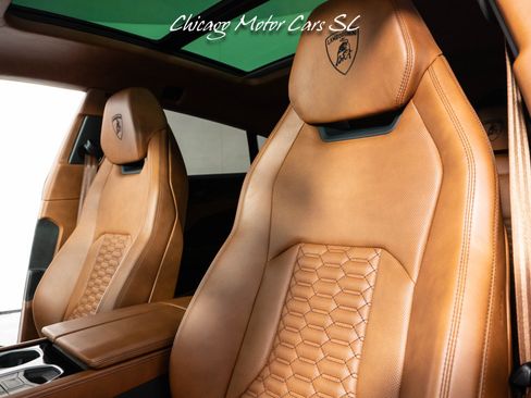 Used 2021 Lamborghini Urus AWD/4WD image 45
