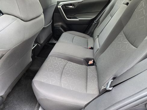 Used 2024 Toyota RAV4 XLE AWD/4WD image 19