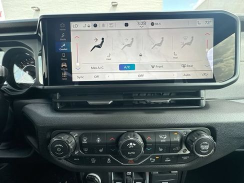 New 2026 Jeep Gladiator Sport AWD/4WD image 20