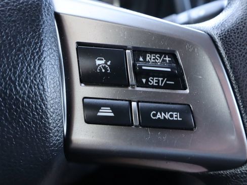Used 2015 Subaru Forester 2.5i Premium AWD/4WD image 31