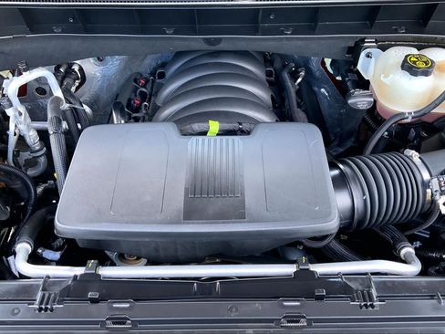 Used 2023 Chevrolet Silverado 1500 RST AWD/4WD image 30