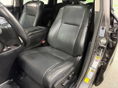 Used 2018 Toyota Highlander Limited AWD/4WD image 26