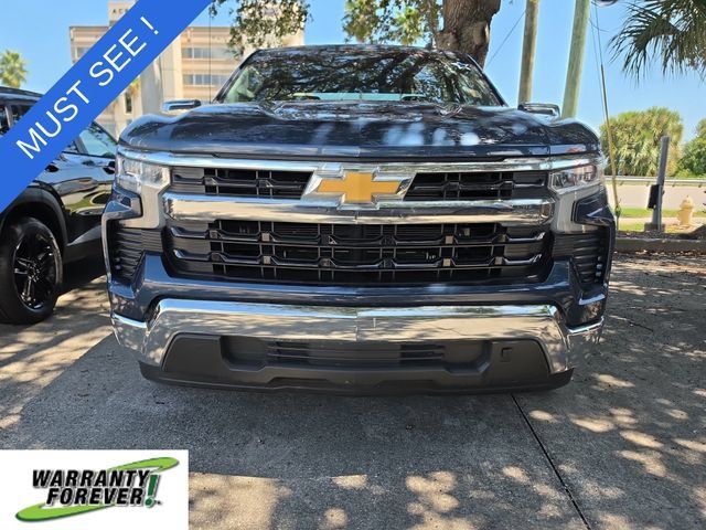 Used 2023 Chevrolet Silverado 1500 LT w/ Protection Package RWD image 2