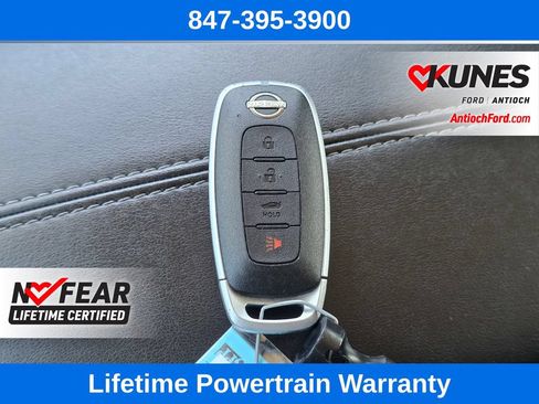 Used 2024 Nissan Sentra SV FWD image 41