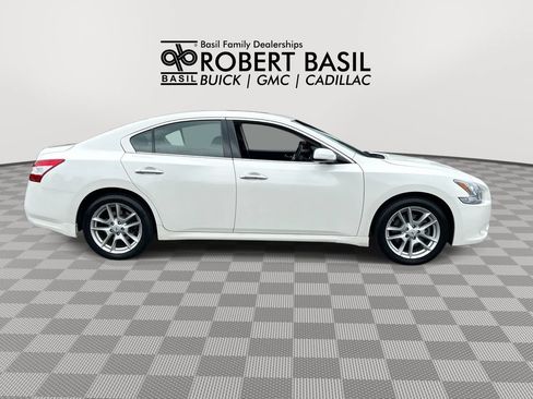 Used 2011 Nissan Maxima 3.5 S FWD image 9
