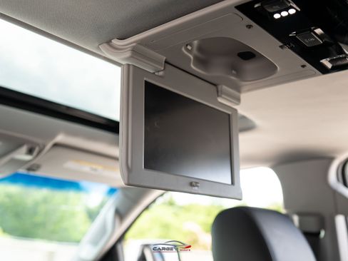 Used 2019 Cadillac Escalade ESV Premium Luxury AWD/4WD image 23