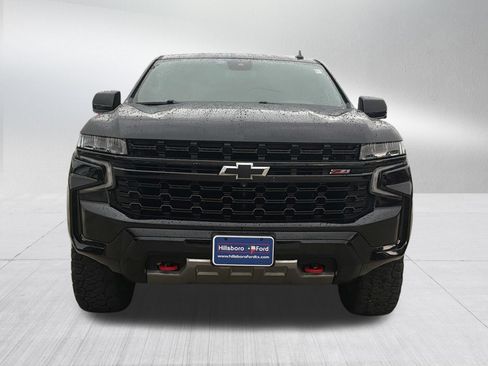 Used 2023 Chevrolet Tahoe Z71 w/ Luxury Package AWD/4WD image 2