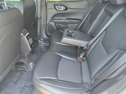 New 2026 Jeep Compass Latitude AWD/4WD image 12