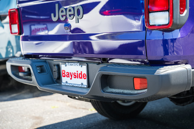 New 2026 Jeep Gladiator Sport AWD/4WD image 18