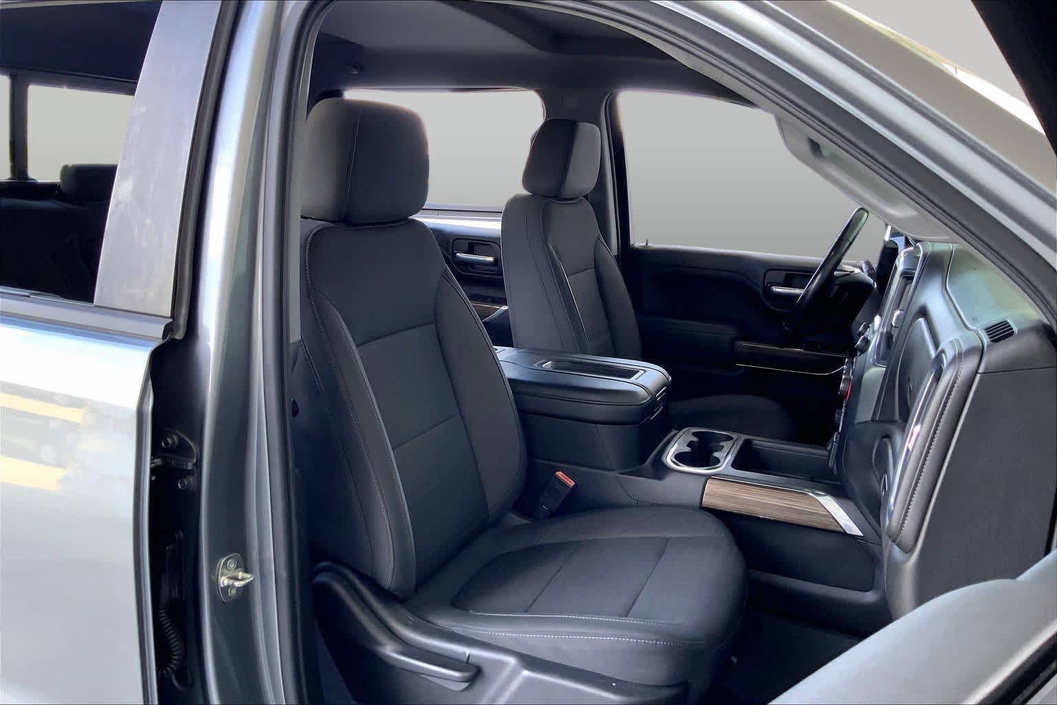 Used 2020 Chevrolet Silverado 1500 RST AWD/4WD image 9