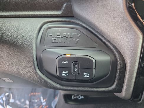 Used 2026 RAM 2500 Big Horn AWD/4WD image 28