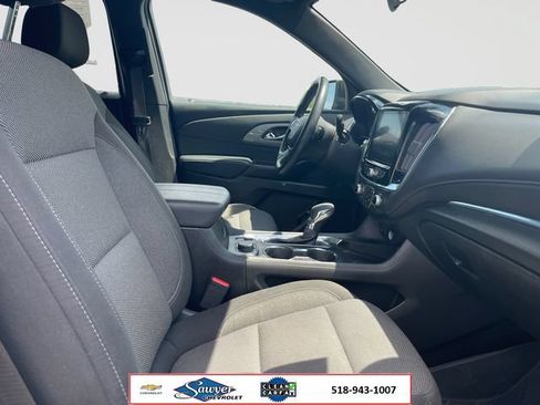 Used 2023 Chevrolet Traverse LT w/ LPO, Floor Liner Package AWD/4WD image 16