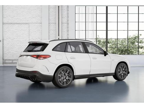Used 2025 Mercedes-Benz GLC 43 AMG 4MATIC image 19