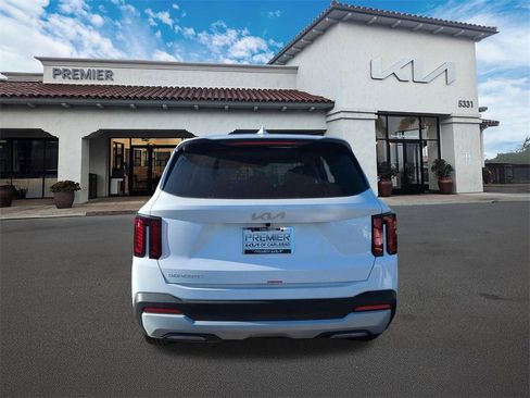 New 2026 Kia Sorento S image 7