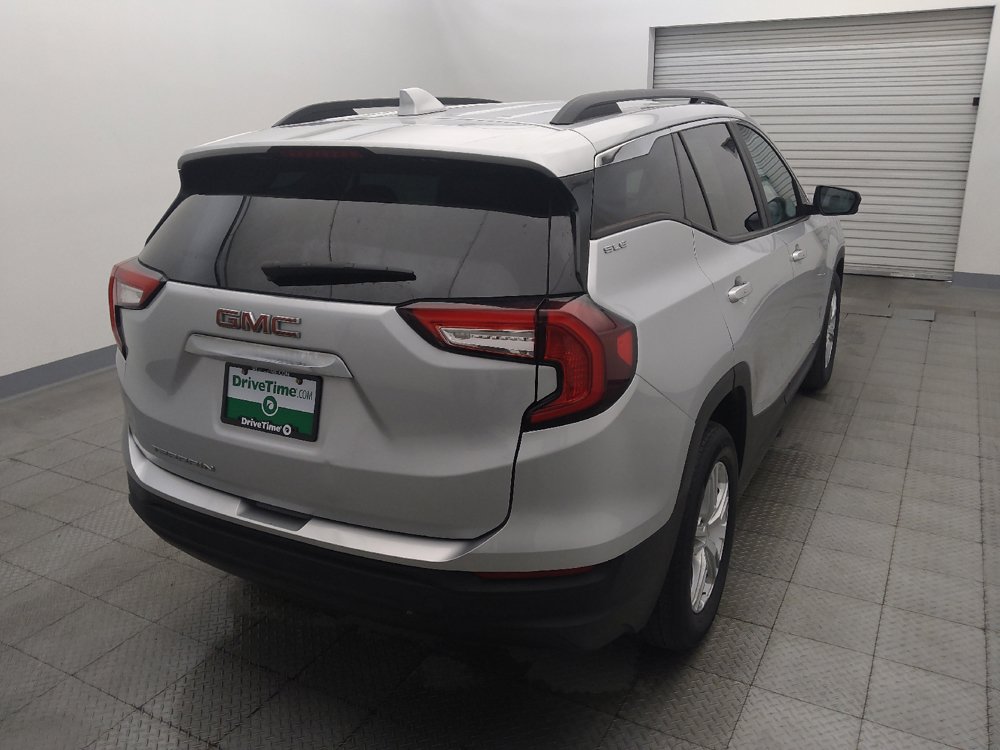 Used 2022 GMC Terrain SLE w/ Driver Convenience Package FWD image 7
