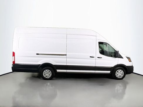 Used 2023 Ford E-Transit 148 High Roof Extended image 4