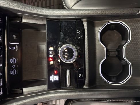 New 2024 Jeep Grand Cherokee Limited 4xe w/ Luxury Tech Group II image 36