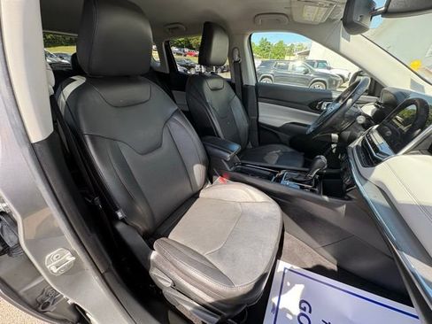 Used 2022 Jeep Compass Limited AWD/4WD image 26