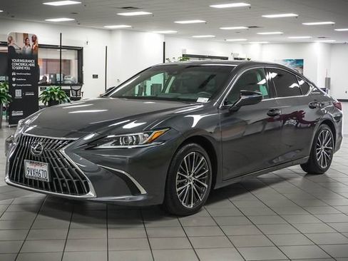 Certified 2025 Lexus ES 350 w/ Premium Package FWD image 4